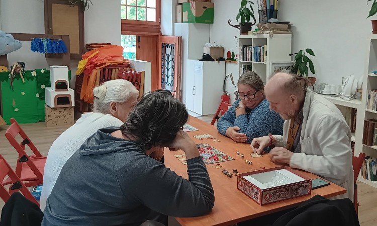 Társasjáték klub a Wekerlei Könyvtárban