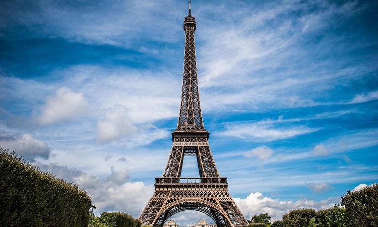 Sanzonok világa - Napsütés, nyár, francia sanzonok… :: 2025.06.20.