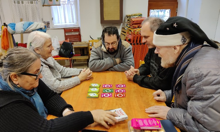 Társasjáték klub felnőtteknek a Wekerlei Könyvtárban :: 2025.12.15.